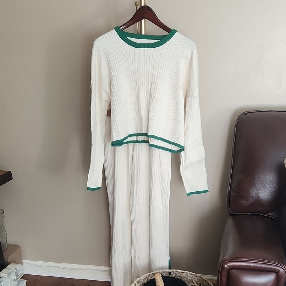 Cream and Green Women's Crew Neck Sweater